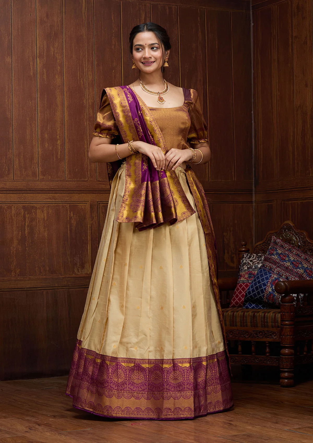 GCFE0044641_BEIGE_WINE_3_0a8fb6d4-f984-40a6-a76a-394476485f2b.webp