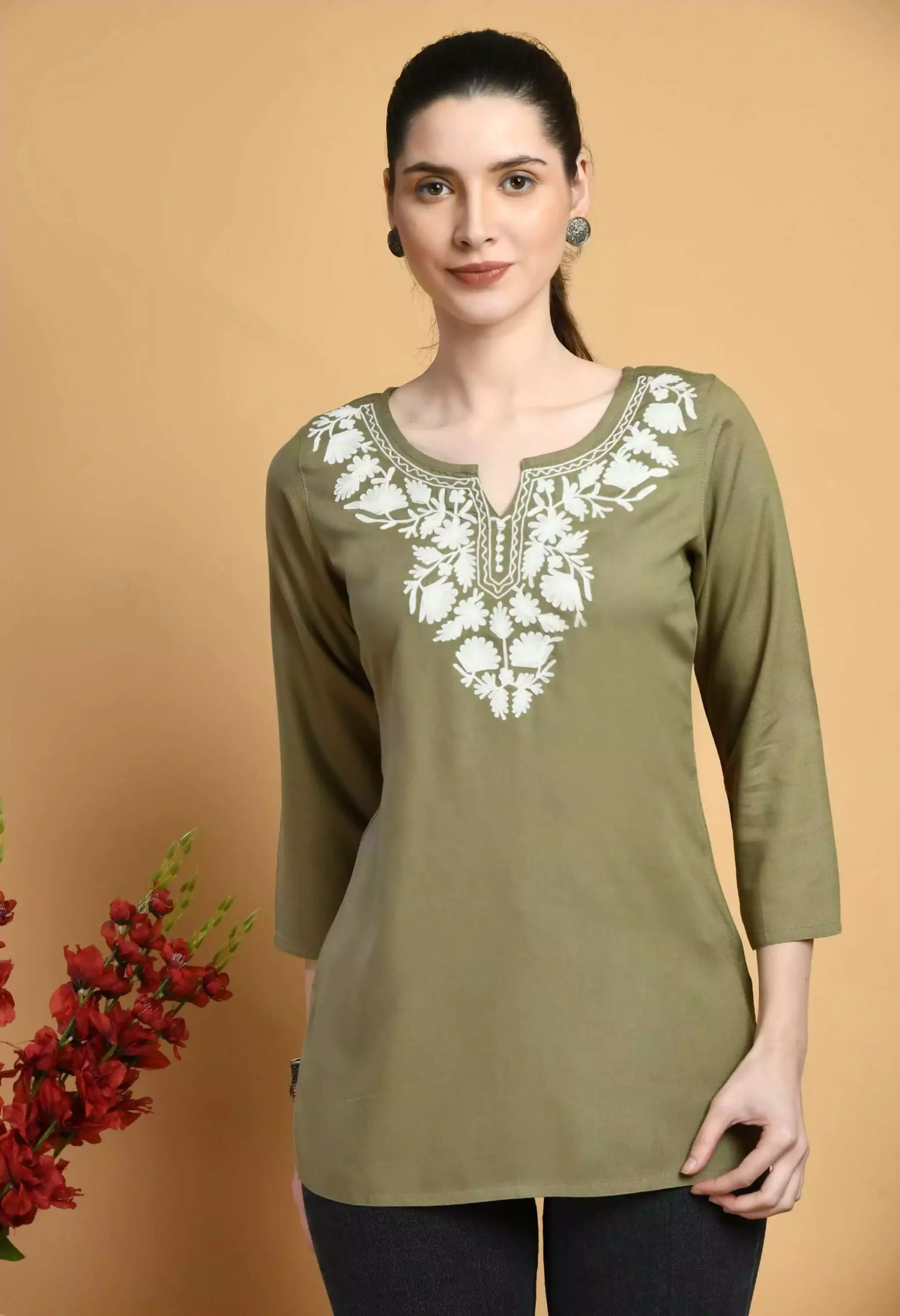 olive-off-white-short1-scaled-1-1.webp